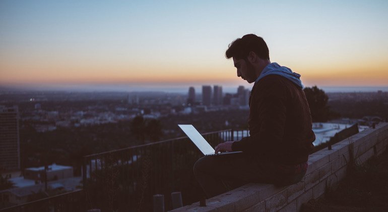 Un expert indépendant de l’ONU s’alarme de la sophistication des coupures d’Internet dans le monde